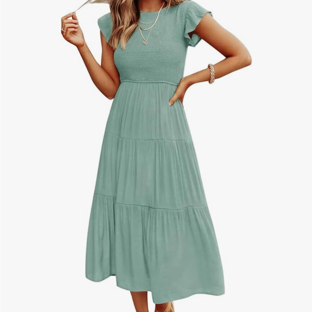 BRAND NEW Women’s Summer Flutter Short Sleeve Smocked Midi Dress!